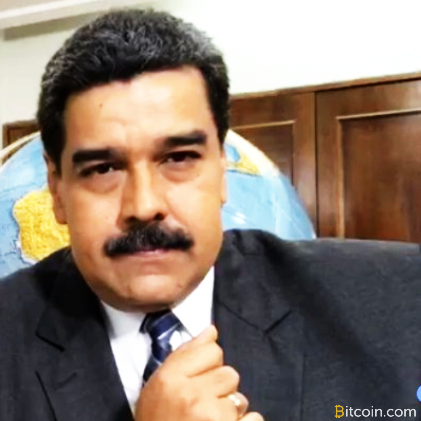 Trump Signs Executive Order Banning Venezuela’s Petro Crypto