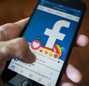 Facebook Unbans Cryptocurrency Ads