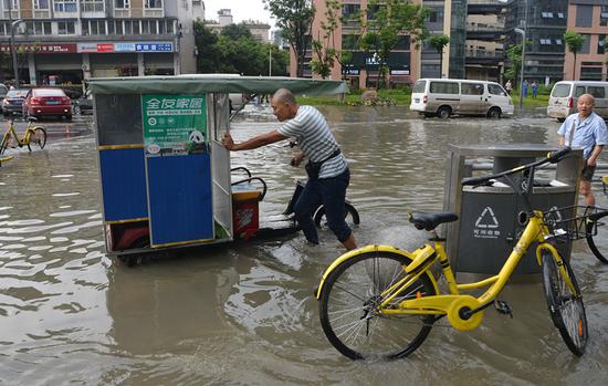 Heavy Rainfall in China, Thousands of Miners Reportedly Damaged