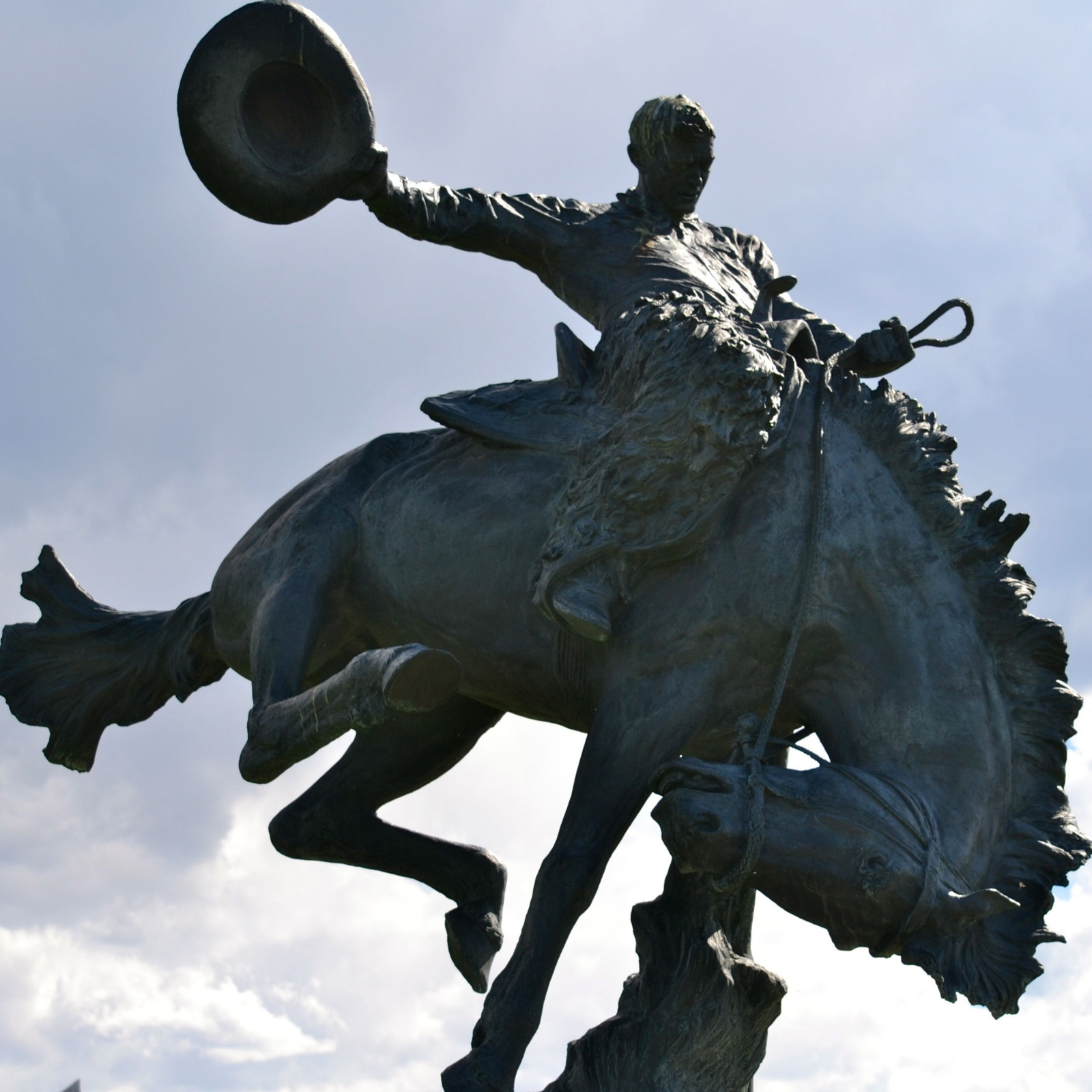 Wyoming’s Crypto Cowboys: First State Hackathon Lures 27 Teams