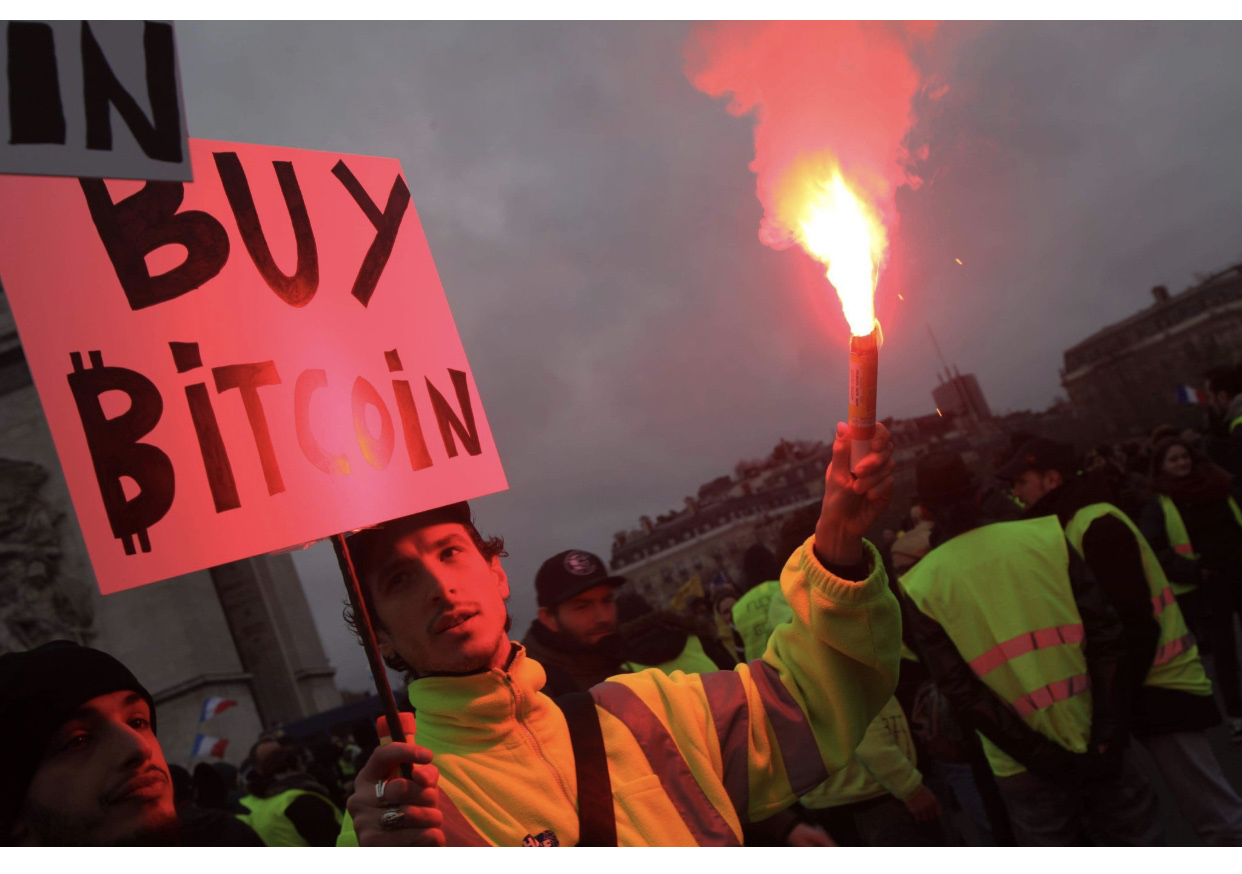 Yellow Vest Movement Starts a New Form of Protest — Burning Banknotes