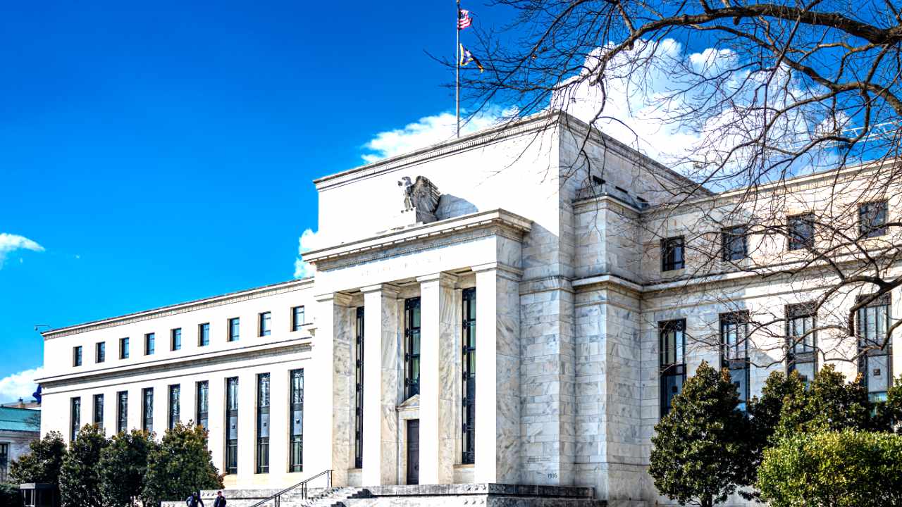 Federal Reserve Stress Test Projects $685 Billion in Losses for Large Banks