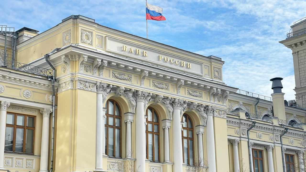 Russian Central Bank Suggests Using Crypto to Counter Western Sanctions