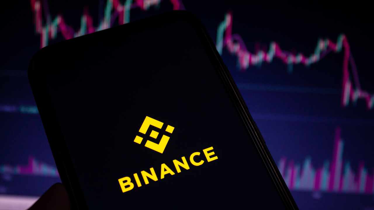 Binance to Convert Delisted Tokens to USDC — Urges Users to Withdraw Affected Tokens Before Deadline