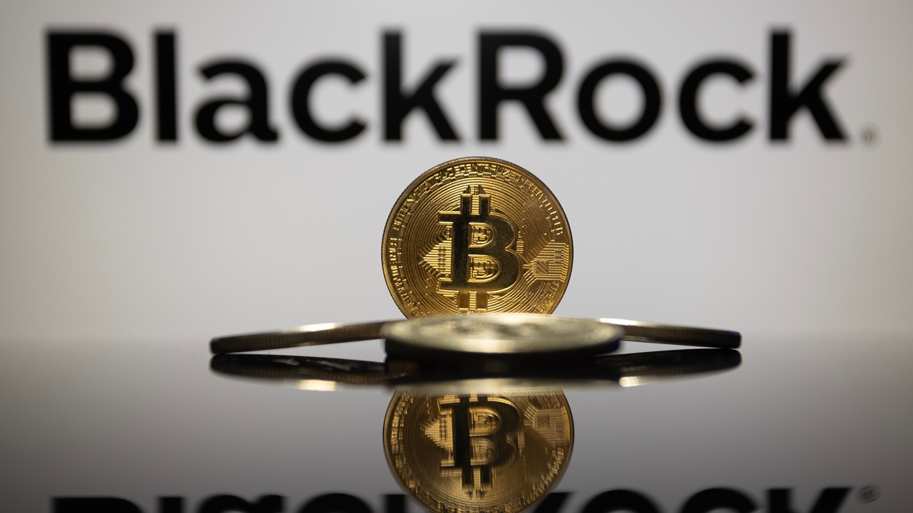 Blackrock Exec Debunks Bitcoin Myths: ‘It’s Not a Risk-on Asset’