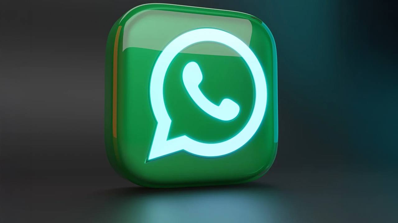 Zimbabwe Imposes $50-$2,500 Licensing Fee on Whatsapp Admins to Curb Misinformation