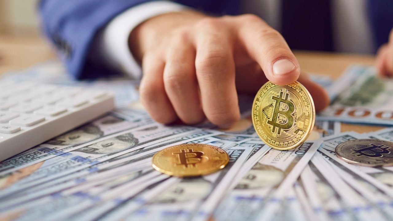 MARA Purchases 15,574 Bitcoin in Q4, Raises Net Holdings to 44,394 BTC Worth $4.45 Billion